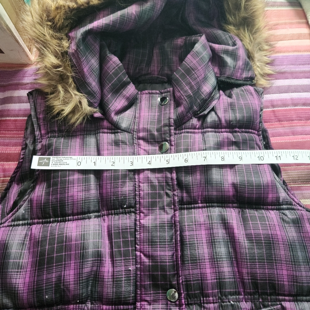 Route 66, size M,  hooded puffy vest - Picture 8 of 9